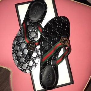 Authentic Gucci slides women! Stern on the price!